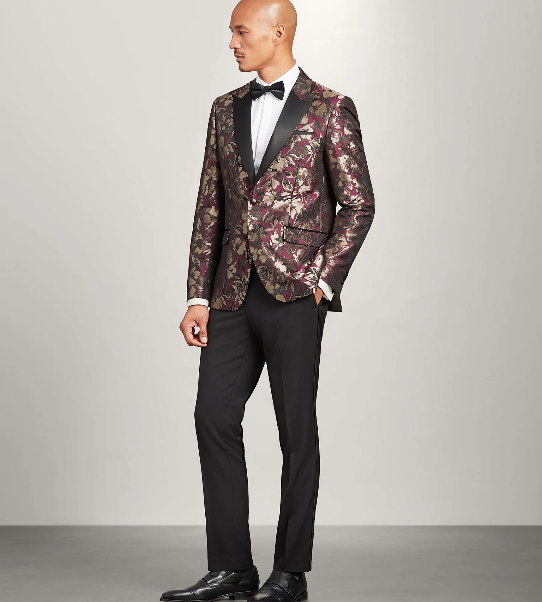 G Grafton Tuxedos|Suit Separates*Slim Fit Burgundy Jacquard Tuxedo